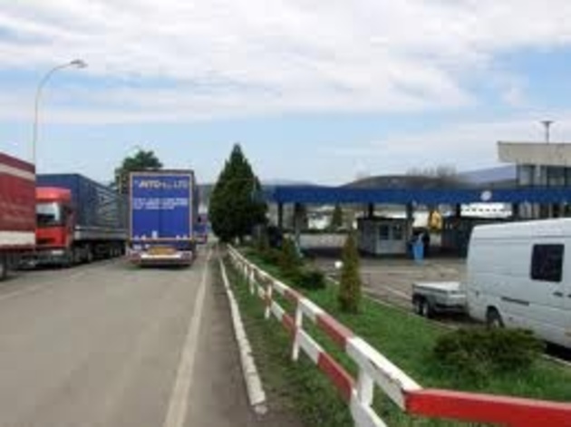 Ужгородський перехід на кордоні зі Словаччиною реконструюють до кінця 2015 року