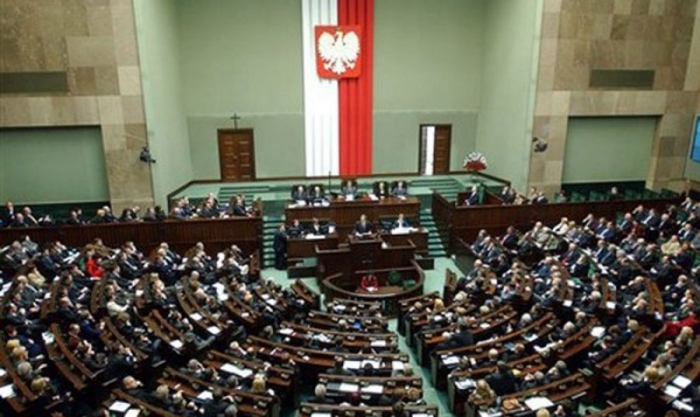 У сусідній Польщі хочуть ввести кримінальну відповідальність за "заперечення злочинів українських націоналістів"