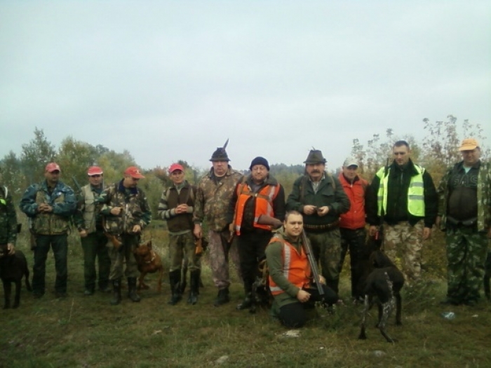 Ужгородським мисливцям і військовим поліцейські нагадали про правила поводження зі зброєю