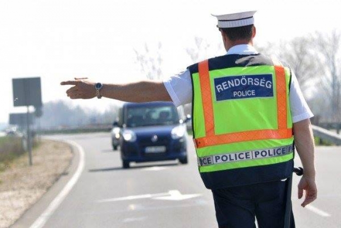 Угорська поліція до кінця тижня прискіпливо перевірятиме автобуси і вантажівки