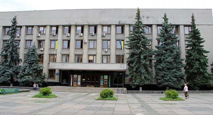 Ужгородські депутати зібралися на позачергову сесію міськради