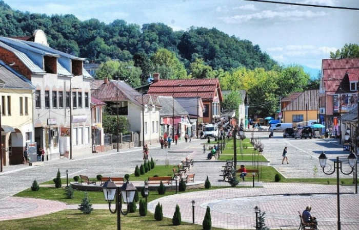 Хуст - одне з кращих історичних міст України