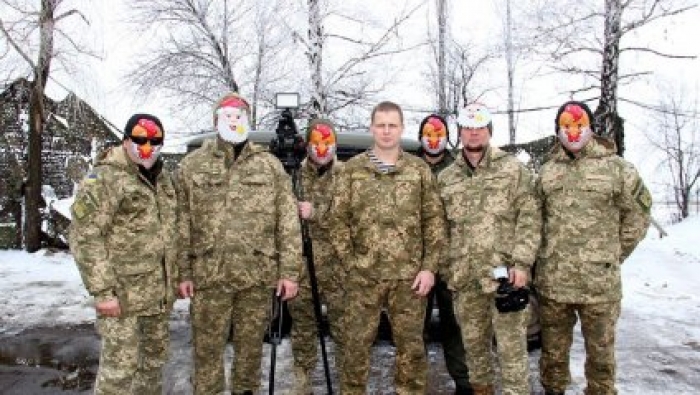 Новорічне відеовітання надіслали українцям бійці з передової