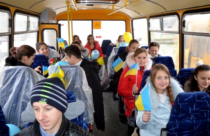 Учні чотирьох районів Закарпаття доїжджатимуть до шкіл на новеньких автобусах