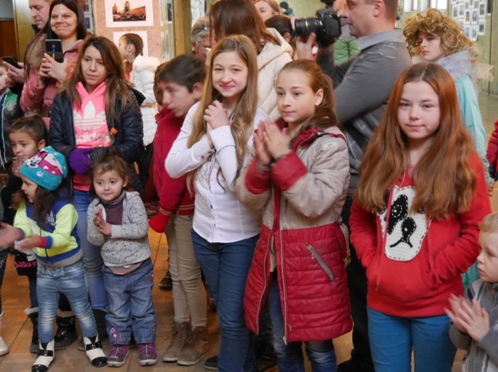 В ужгородському "ПАДІЮНі" святий Миколай сьогодні зібрав особливих дітей 