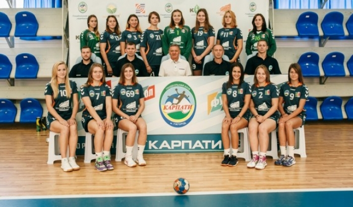 Обласні депутати обіцяють фінансову підтримку ужгородській жіночій гандбольній команді "Карпати" 