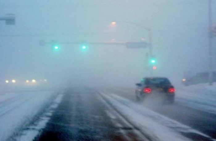Закарпатський гідрометцентр попереджає про ожеледь і тумани на дорогах області