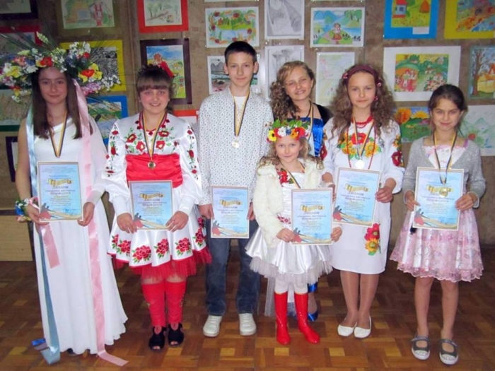 Ужгородський ПАДІЮН запрошує на весняний бал
