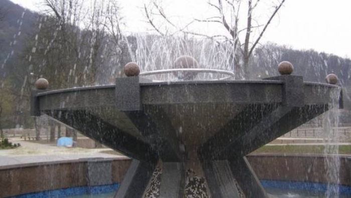 У Хусті тестували фонтан