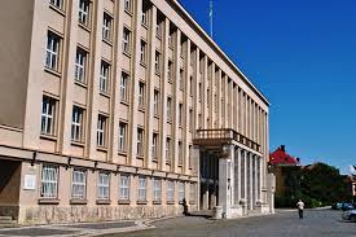 Обласна сесія на Закарпатті сьогодні може бути "гаряча" і "сюрпризна"
