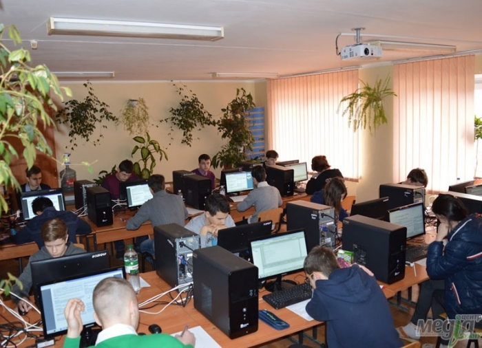 Закарпатські школярі вперше перемогли на Всеукраїнській олімпіаді з інформатики