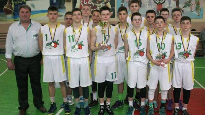 Ужгородський школяр потрапив до п'ятірки чемпіонату України з баскетболу