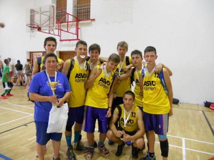 Мукачівські баскетболісти змагались в Угорщині