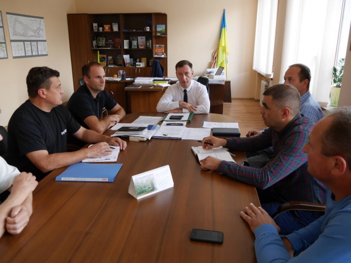 Представники ужгородської влади і правоохоронці провели спільну нараду щодо безпеки автомобільного руху