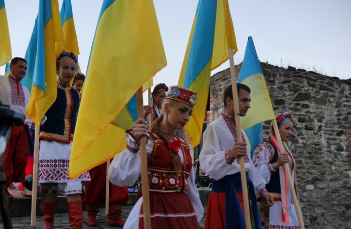 Ужгородська міська рада вітає всіх зі святом Незалежності!
