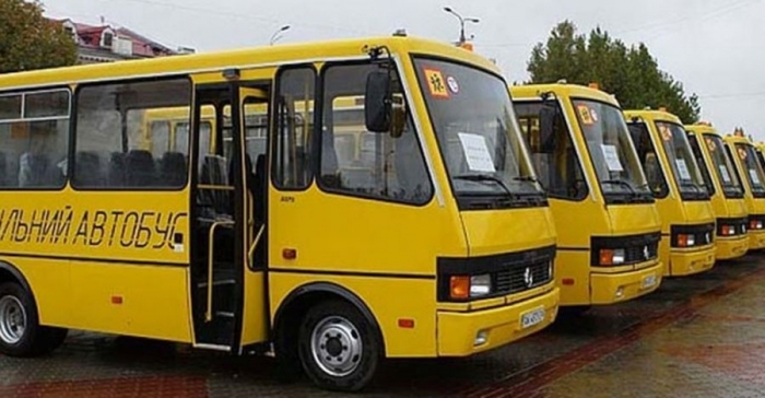ЗМІ викрили чиновників Закарпаття у махінаціях зі шкільними автобусами