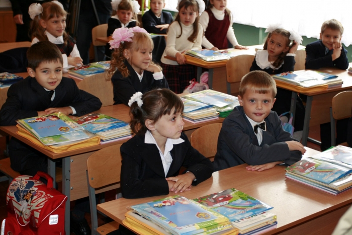 Москаль спростував чутки про скорочення класів у закарпатських школах