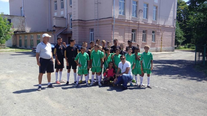 В Ужгородській міськраді підіб'ють підсумки проекту з розвитку дворового футболу для ромських підлітків