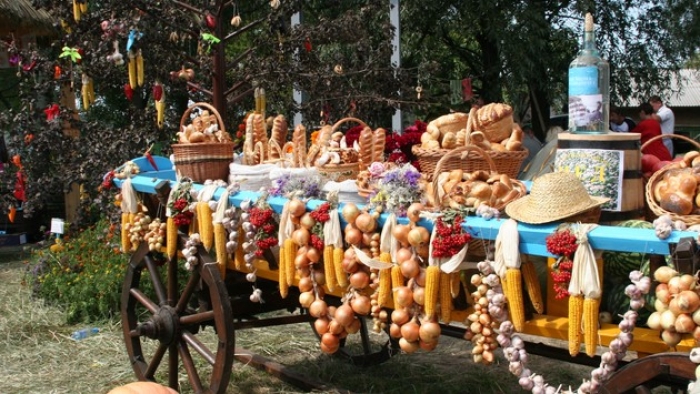 Продукти за цінами виробника на День міста можна буде придбати в Ужгороді на ярмарку "Золота осінь"
