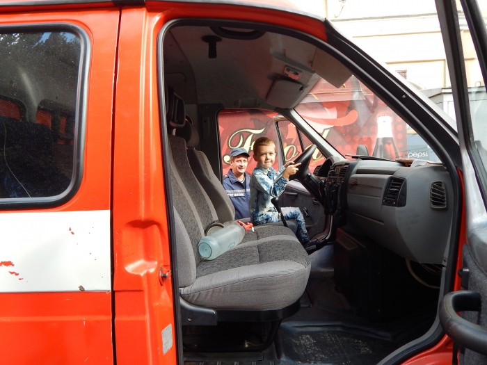 В Берегові рятувальники провели акцію в рамках святкування фестивалю «Берег-Фест 2016»
