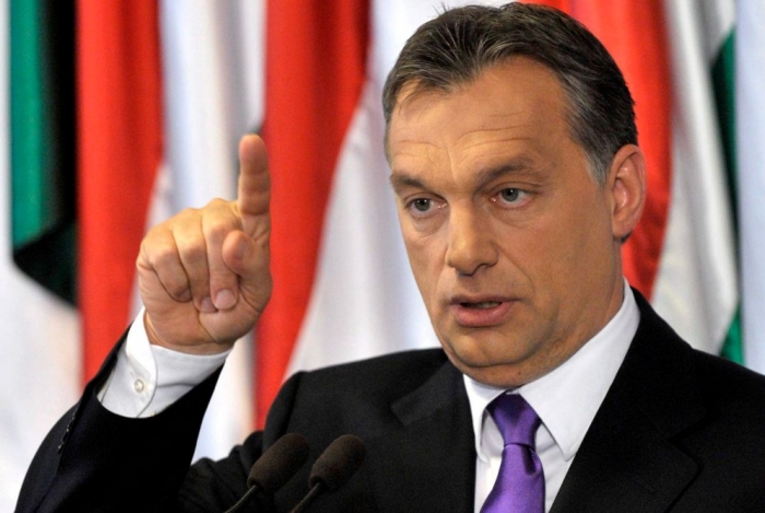 Прем’єр Угорщини виступив за депортацію всіх нелегальних мігрантів за межі ЄС
