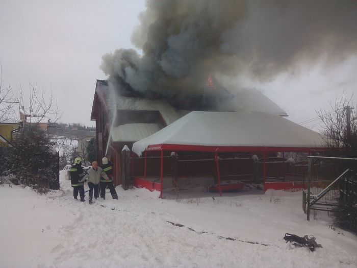 В Ужгороді так "натопили баньку", що довелось викликати пожежників