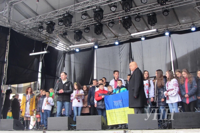 В Ужгороді стартував фестиваль колядницьких гуртів і вертепів