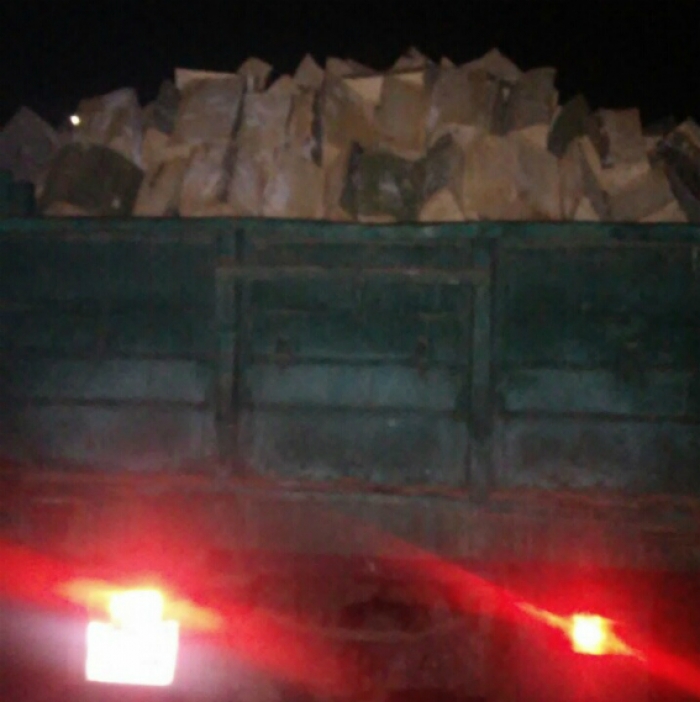 На Свалявщині поліція зупинила вантажівку з сумнівною деревиною