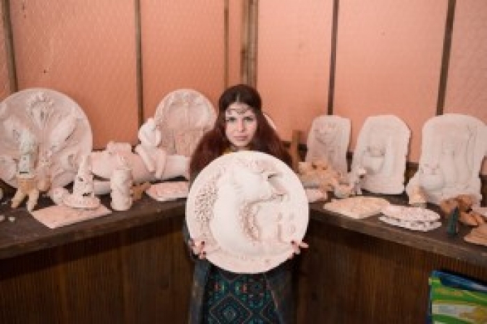 Дубівчанка Мар’яна Ташко виробами з глини завойовує Україну