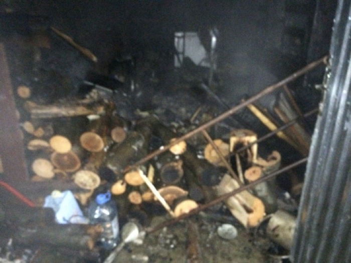 Пожежа на Свалявщині: через необережність селяни залишилися без дров