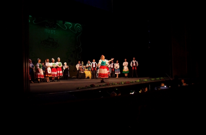 Закарпатський театр імені братів Шерегіїв розпочав свій новий сезон виставою "Шаріка"