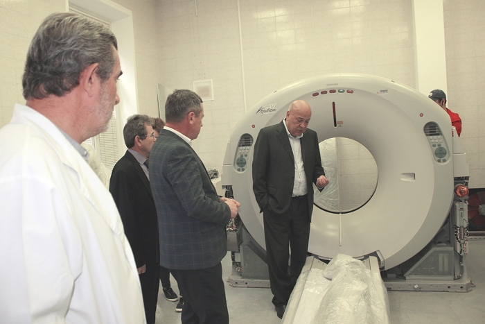 Пацієнти обласної лікарні в Ужгороді користуватимуться новим томографом безкоштовно