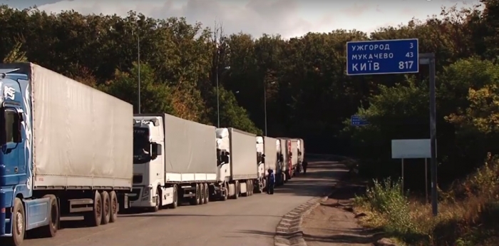 Аби перетнути українсько-словацький кордон на Закарпатті, водії чекають по п’ять-сім днів