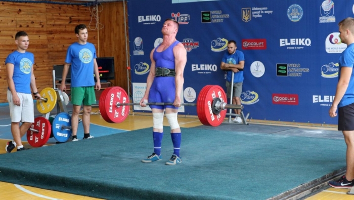 Максим Офіцинський: Націлююся на медаль чемпіонату світу