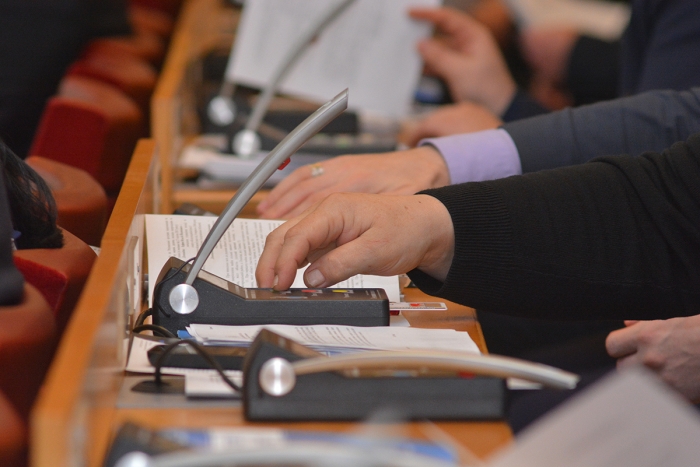 Закарпатські депутати затвердять зміни до обсягу доходів та до розподілу видатків обласного бюджету на цей рік