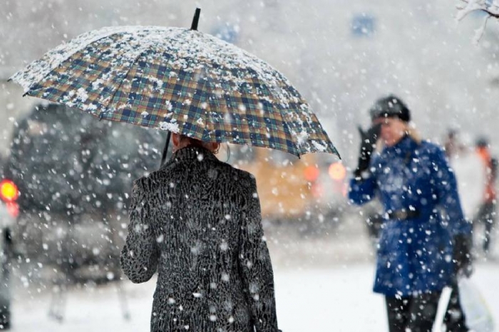 На Закарпаття зима йде за календарем: 1 грудня очікуються сильні дощі та мокрий сніг 
