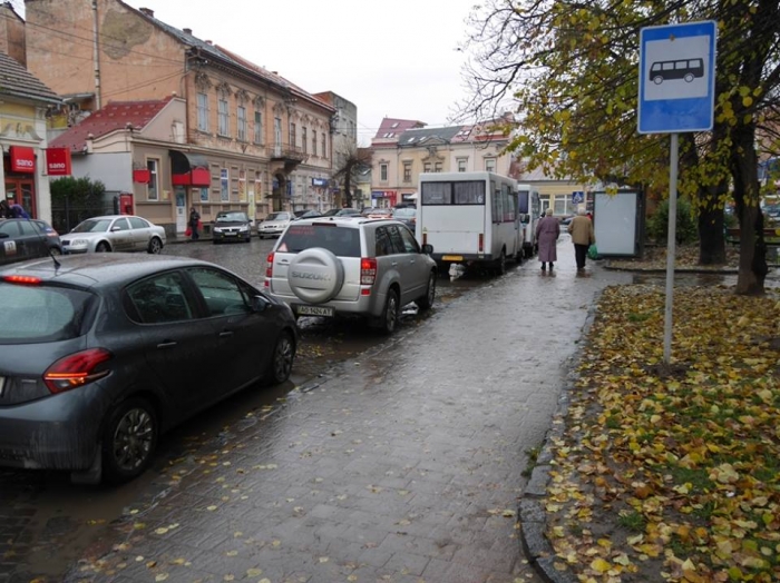 В Ужгороді показали водіям, що дорожні знаки – не просто непотрібні таблички