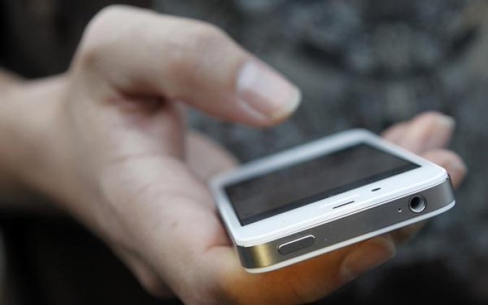 Поліція повідомила про підозру жительці Великоберезнянщини, яка викрала чужий телефон