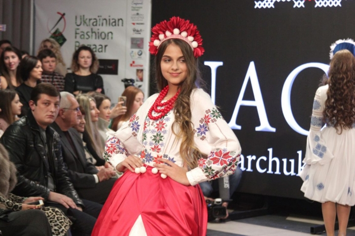 Красуні-студентки УжНУ стали моделями на Ukraїnian Fashion Bazaar