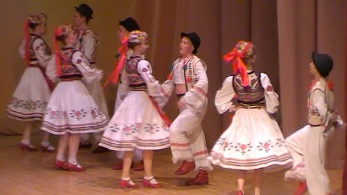 Азам закарпатських танців навчать на Дні вишивальниці в Ужгороді