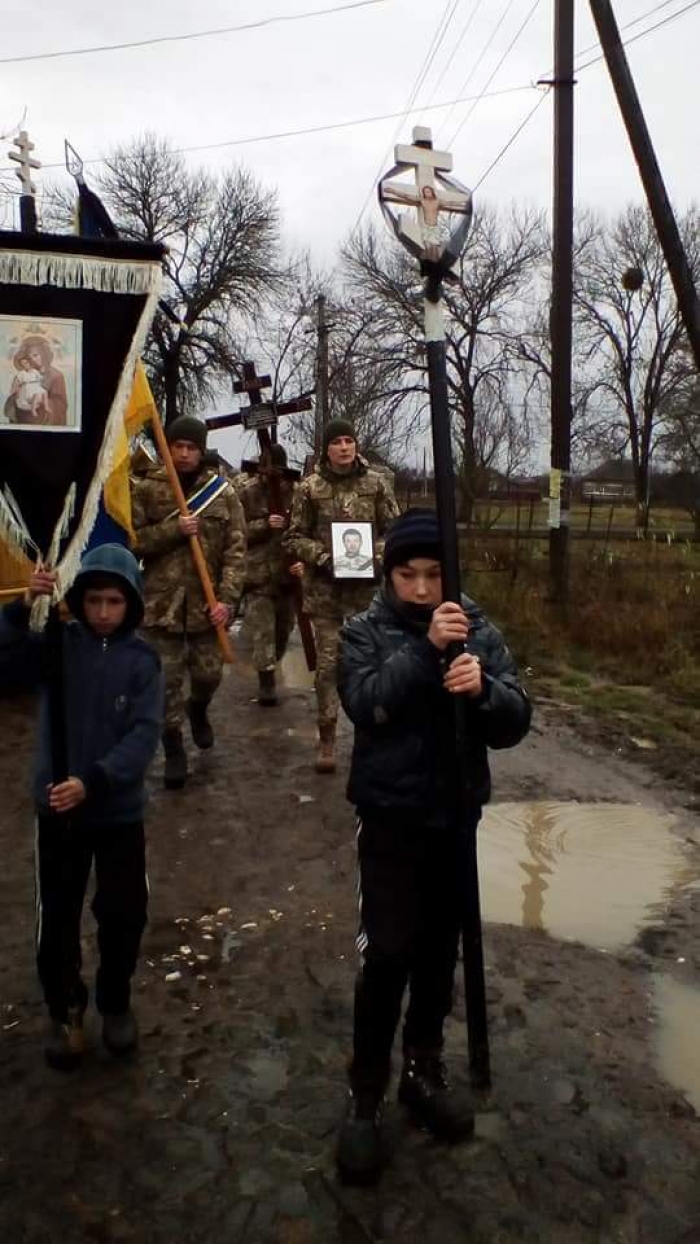 Загиблого на Донбасі контрактника 128-ї ОГПБр провели в останню путь на Закарпатті