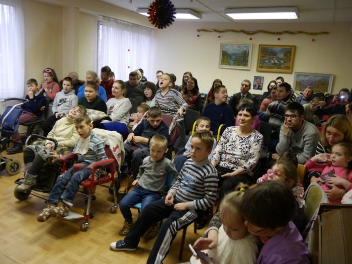 Як зустрічали Святого Миколая вихованці "Дороги життя" в Ужгороді