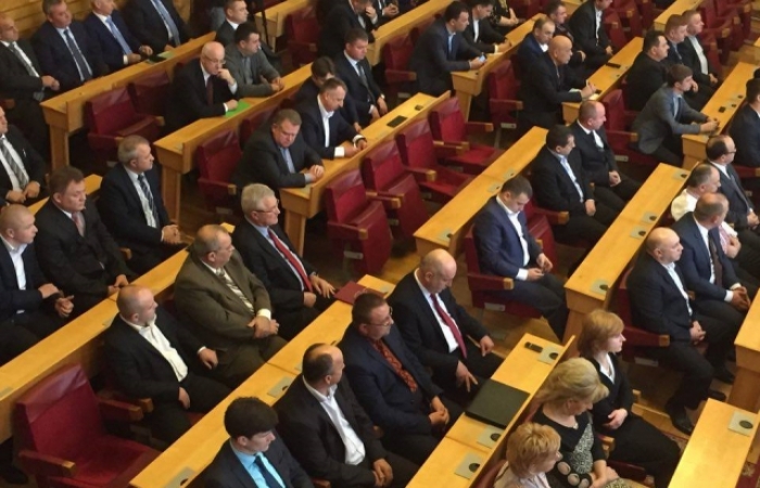 Закарпатські депутати зберуться разом востаннє в 2017-му році