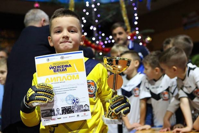 В Ужгороді провели традиційний футзальний «Кубок НОК України-2017»