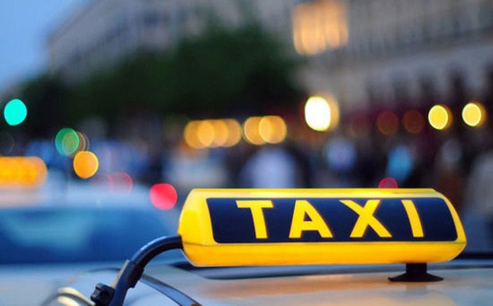 В Ужгороді жінка пограбувала таксиста: забрала з машини 970 гривень та радіостанцію «Kenwood»