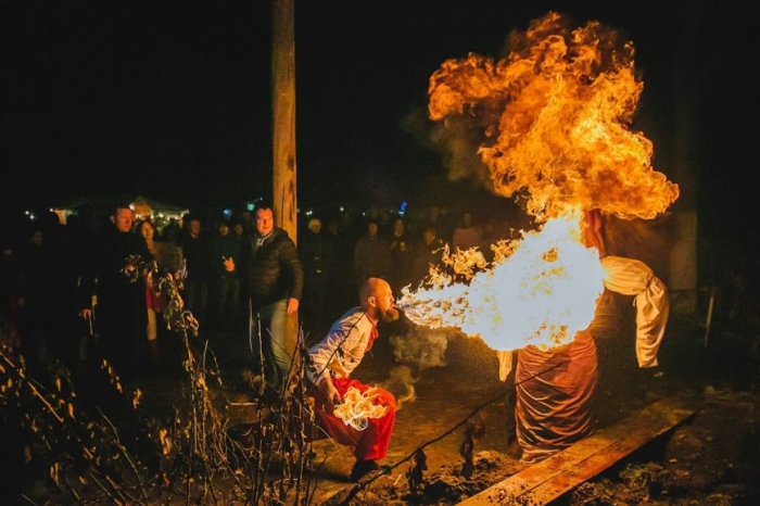 З’явились дивовижні фото спалення опудала Мари в Ужгороді та святкування "палачінти"