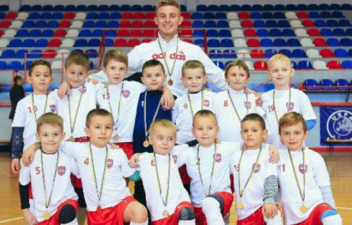Юні свалявські футболісти привезли срібло із зимового турніру "Галицька зима 2017"