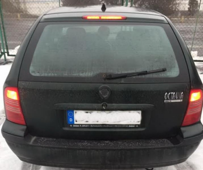 Українець намагався ввезти авто через митницю з фальсифікованими документами