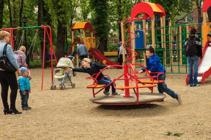 В Ужгороді активісти збирають кошти на будівництво спортивного майданчика для дітей з обмеженими можливостями