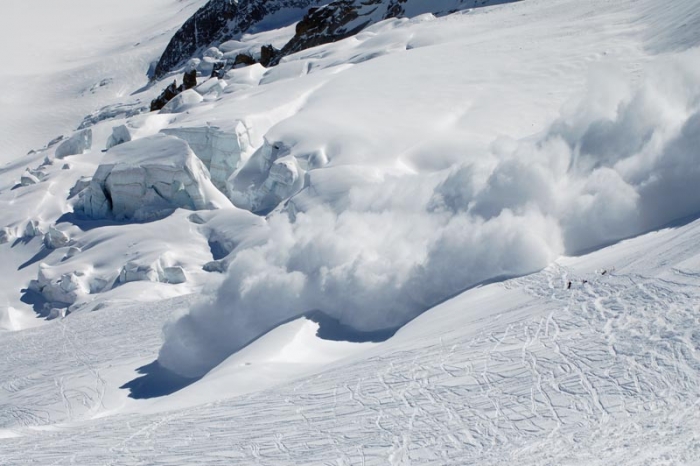 Любителям гірського екстриму закарпатські гори готують лавинну небезпеку